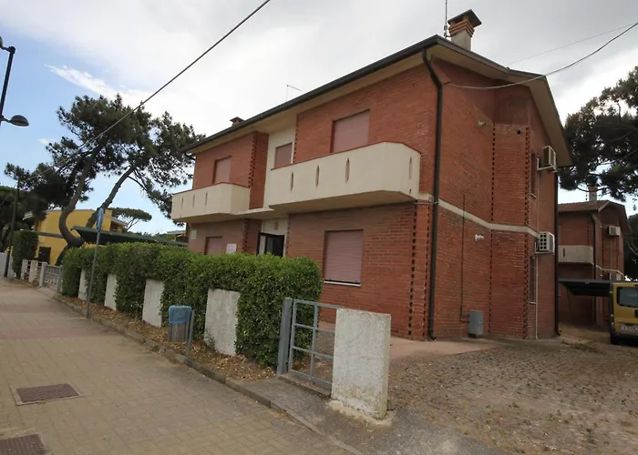 2 Bedroom Near Appartement