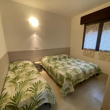 2 Bedroom Near * Rosapineta