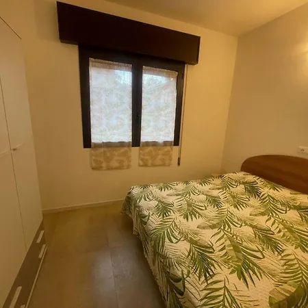 2 Bedroom Near Daire